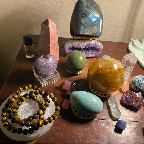 TigersEye AAA+ Grade Bracelets-NWTS-Handmade. - Picture 4 of 4